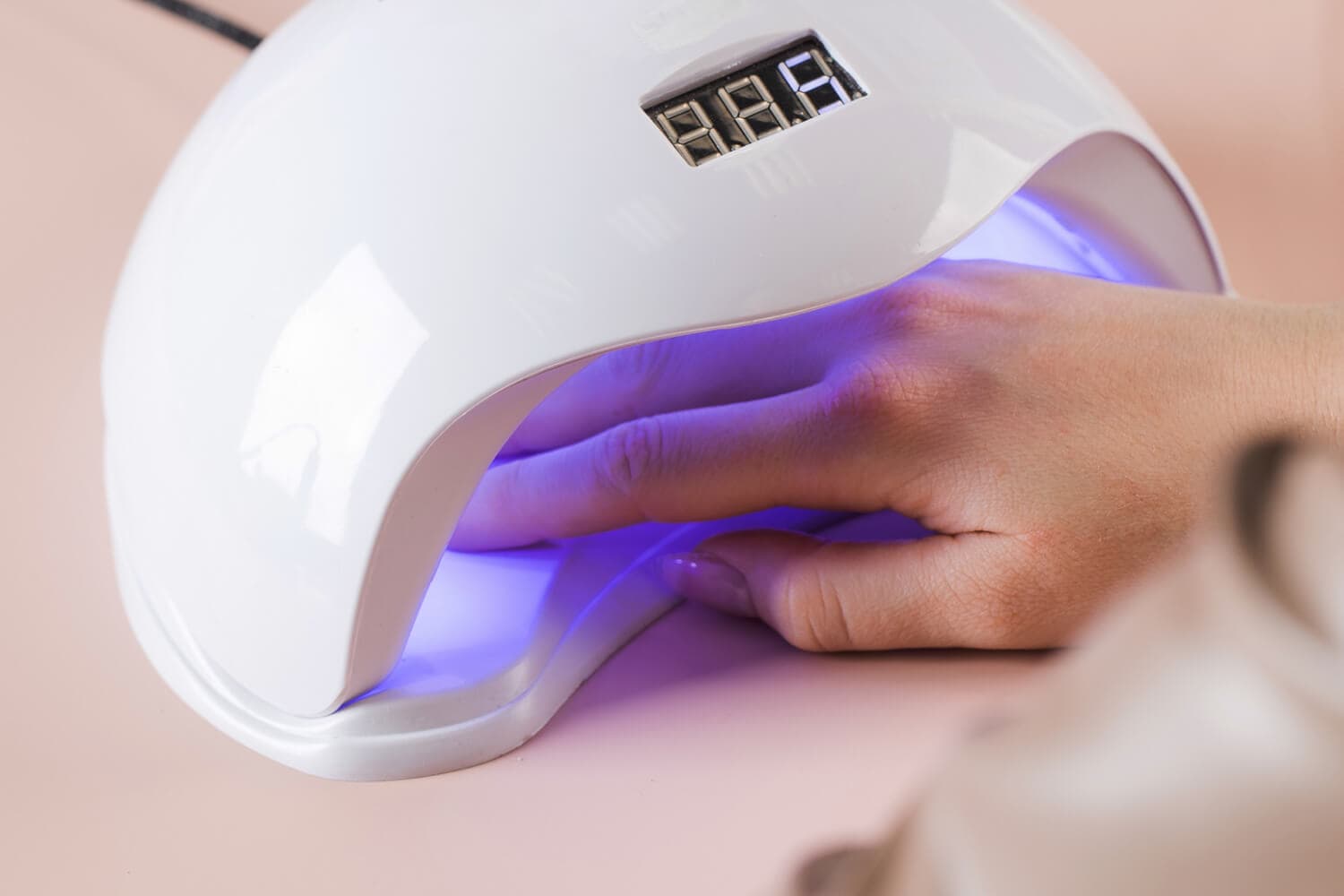 Gel-Manicure_1500x1000